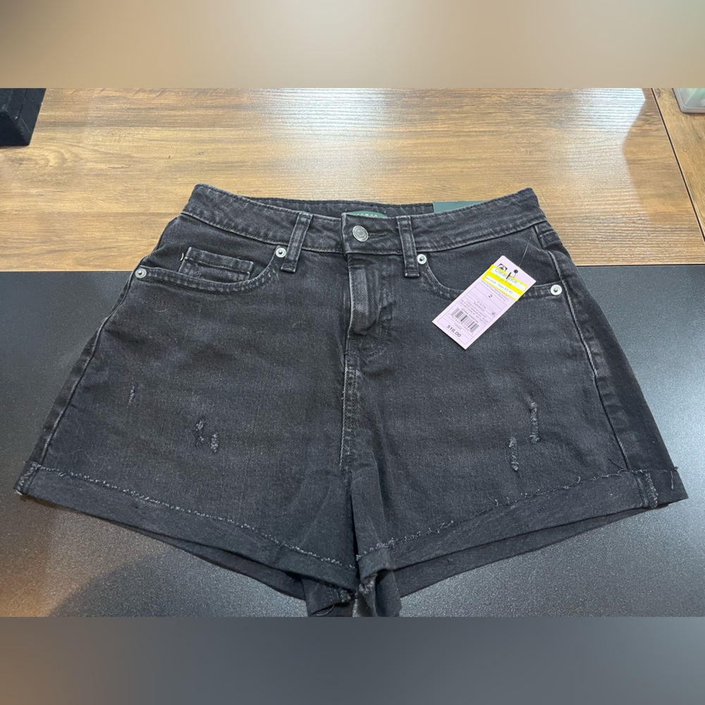 Wild Fable Black High Waist Shorts size 2 2.5” inseam - Picture 1 of 3